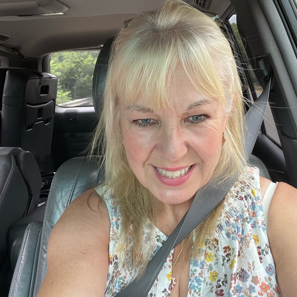 Meet your Posher, Nicholette